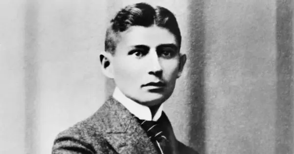 Młody Franz Kafka w garniturze i krawacie. Ciekawe, czy już wtedy myślał o swoich niezwykłych historiach?